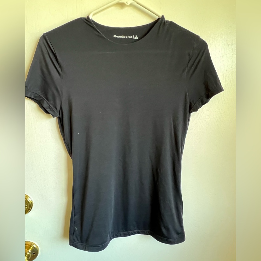 Abercrombie and Fitch Small Black Seamless T Shirt